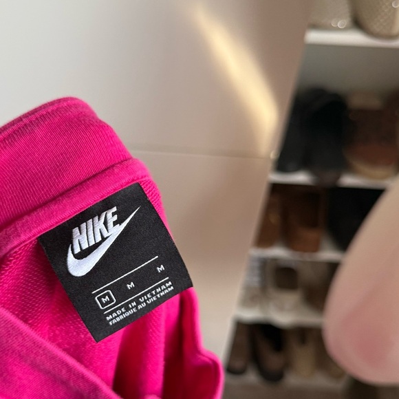 Nike Hot Pink Fucsia Sportswear Varsity Quarter Zip Sweatshirt Size Medium - Picture 9 of 10